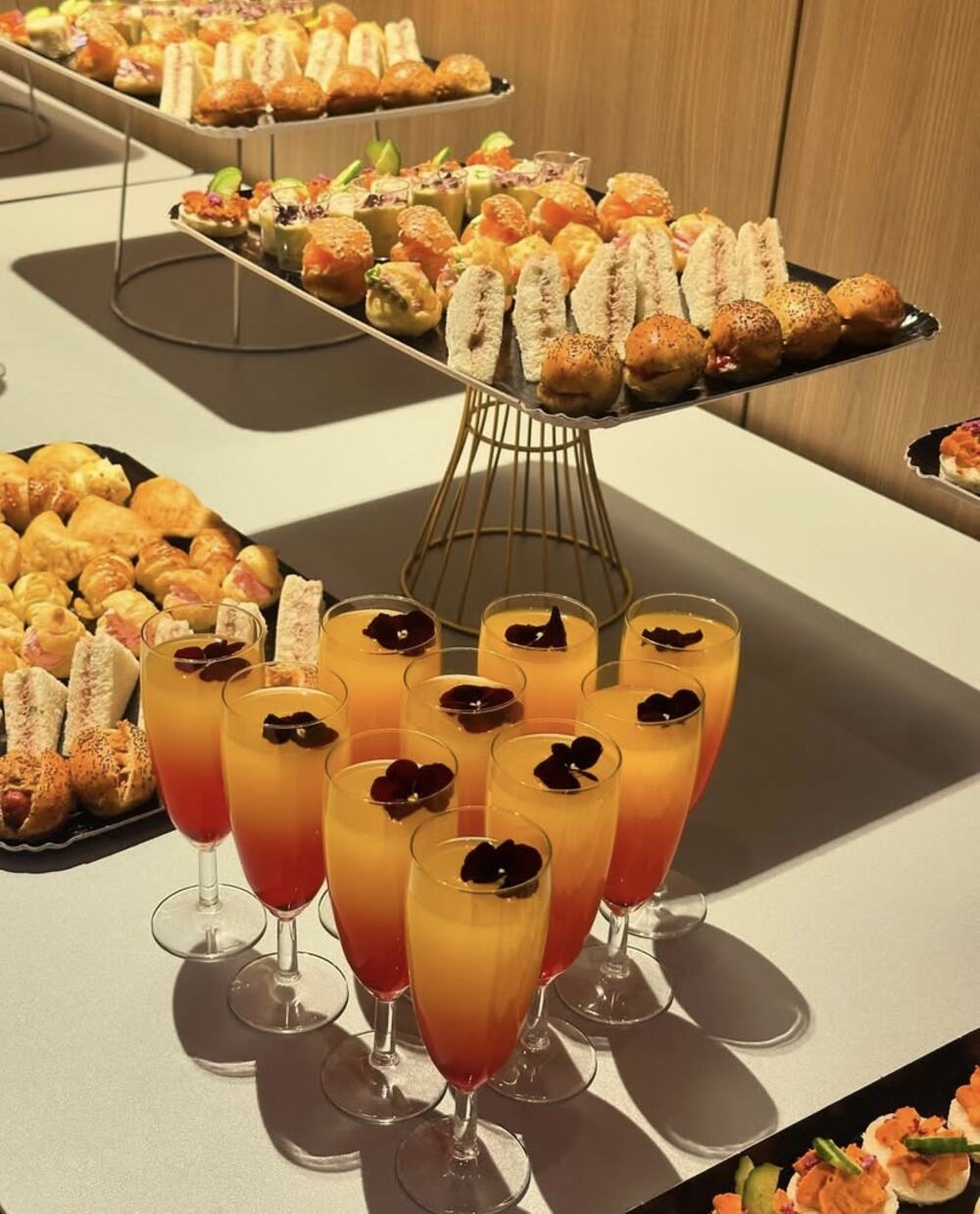 Réception d'entreprise avec mignardises salées et mocktails ODK Traiteur Meaux